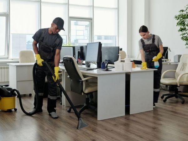 Commercial Cleaners