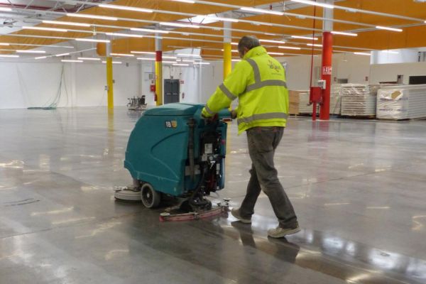 Industrial Facility Cleaning